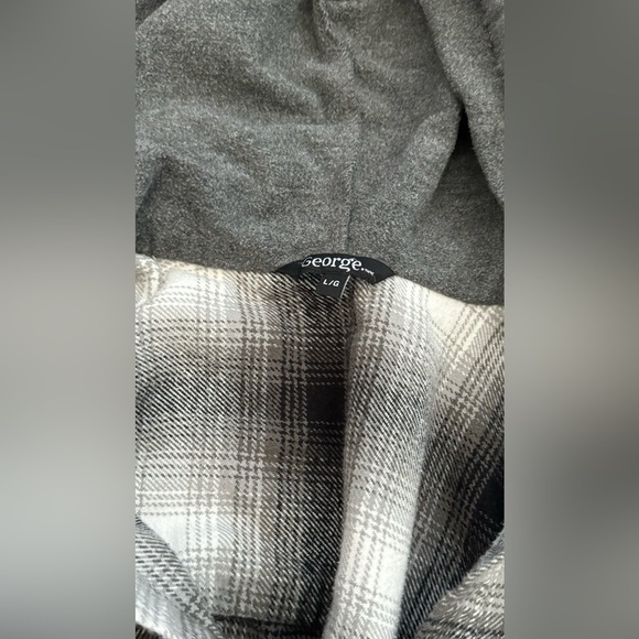 100% Cotton Black and  White Hoodie Shirt - Picture 4 of 4